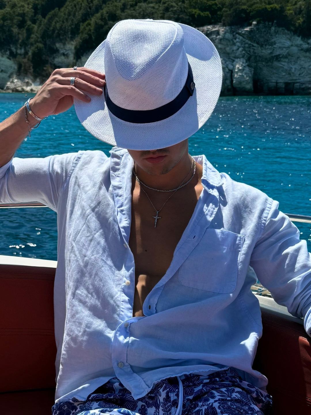 CRUCIFIX CHAIN | SILVER | UNISEX