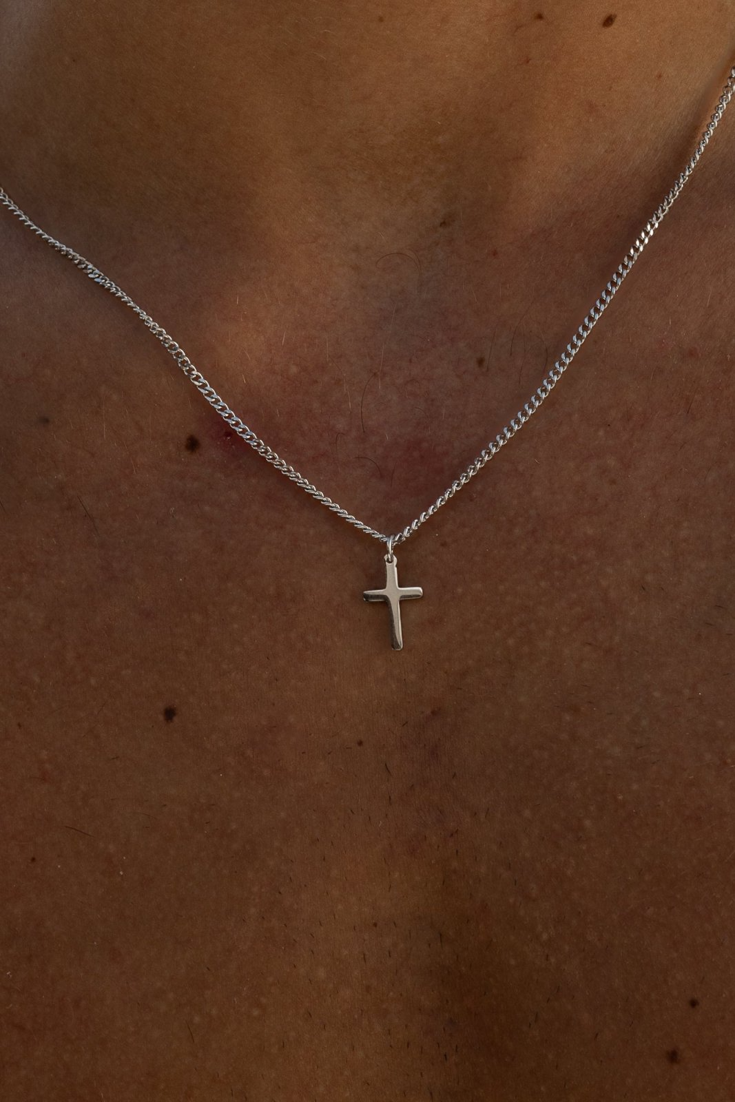CROSS NECKLACE | GOLD | UNISEX